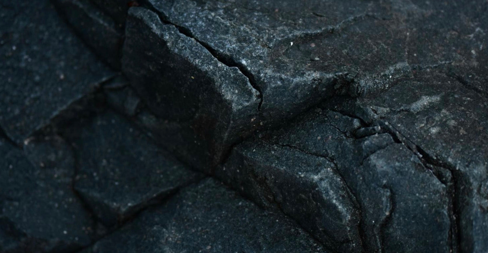 Minerales naturales ingredientes cosmetica Mons Mare